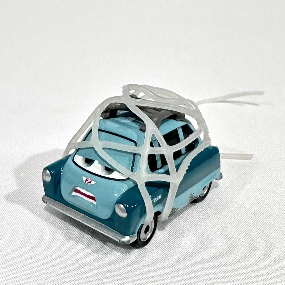 Disney Pixar Cars 2 RARE Captured Professor Z with Netting Die-cast Mattel
